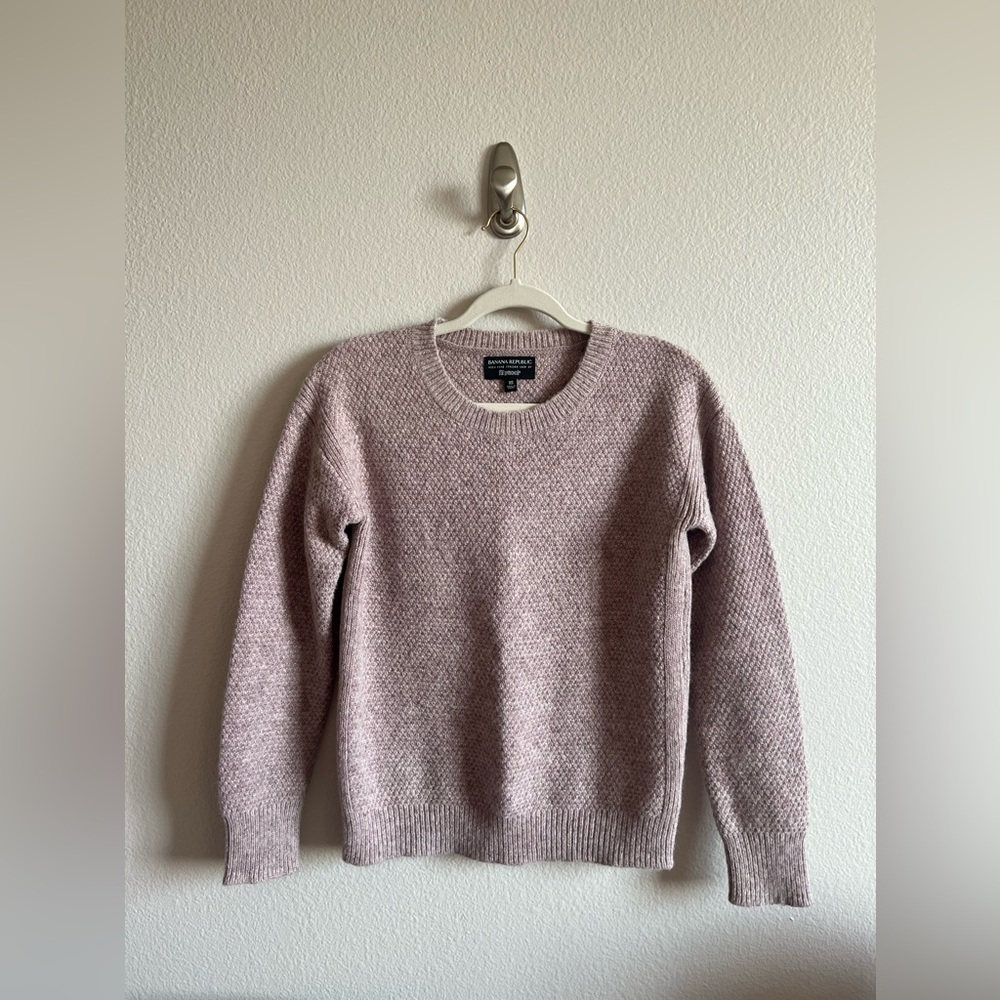 Banana Republic Women's Sweater - Light Pink